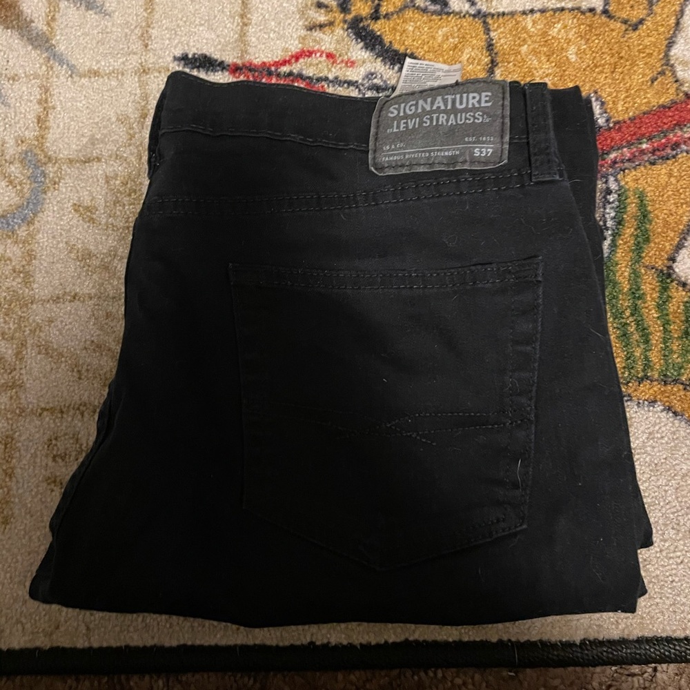 Signature Levi Strauss & Co. Men's Slim Fit Jeans